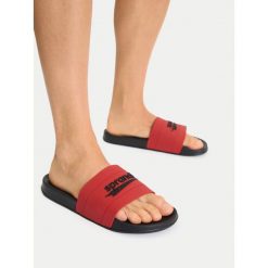 Klapki Sprandi. Czerwone klapki męskie Sprandi, bez wzorów, bez zapięcia. Za 49.99 zł.