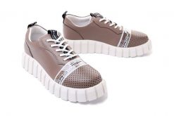 ARTIKER RELAKS 50C1330 taupe, półbuty damskie. Szare półbuty damskie Artiker Relaks, na lato, bez wzorów, ze skóry, bez obcasa, bez zapięcia. Za 146.93 zł.