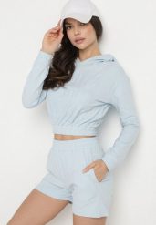 Jasnoniebieski Bawełniany Komplet Sportowy Bluza z Kapturem i Szorty Izilia. Niebieskie bluzy damskie Born2be, bez wzorów, z bawełny, sportowe, bez ramiączek, z kapturem. Za 99.99 zł.