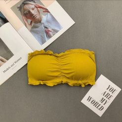 Biustonosz bez ramiączek uniwersalny dopasowanie i wsparcie Maybelle. Czarne biustonosze Intica, bez wzorów. W wyprzedaży za 59.00 zł.