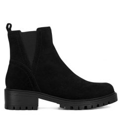 Botki Lasocki. Czarne botki damskie Lasocki, bez wzorów, bez obcasa, na płaskiej podeszwie, bez zapięcia. Za 249.99 zł.