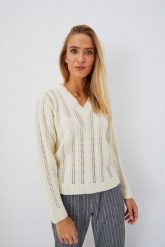 Sweter ze wzorem warkocza. Brązowe swetry nierozpinane damskie MOODO, xs, bez wzorów, klasyczne, bez kołnierzyka, bez ramiączek. W wyprzedaży za 43.99 zł.