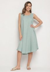 Jasnozielona Rozkloszowana Klasyczna Sukienka Lunetira. Zielone sukienki damskie Born2be, na co dzień, l, bez wzorów, eleganckie, bez kołnierzyka, bez ramiączek, midi, proste. Za 54.99 zł.