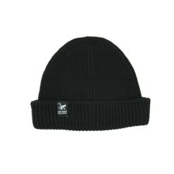Czapka Docker – rozmiar uniwersalny – poliester z recyklingu (czarna). Czarne czapki damskie SURF MONKEY, na zimę, bez wzorów, z materiału. Za 119.95 zł.