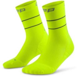 Męskie skarpety biegania kompresyjne odblaskowe PRO Run Reflective CEP. Żółte skarpety męskie CEP, bez wzorów, z elastanu. Za 114.00 zł.