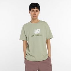 Koszulka męska New Balance MT51500GAS – zielona. Czarne koszulki sportowe męskie New Balance, m, bez wzorów, z bawełny, bez ramiączek. Za 169.99 zł.