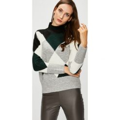 Silvian Heach - Sweter. Szare swetry nierozpinane damskie Silvian Heach, s, bez wzorów, z dzianiny, klasyczne, bez kołnierzyka, bez ramiączek. W wyprzedaży za 239.90 zł.