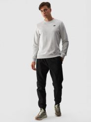 4F Spodnie casual joggery męskie - czarne XXL. Czarne spodnie materiałowe męskie 4F, bez wzorów, z bawełny. W wyprzedaży za 99.99 zł.