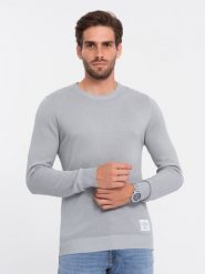 Sweter męski z teksturą i półokrągłym dekoltem - jasnoszary V5 - Rozmiar: XXL. Szare swetry męskie Ombre Clothing, m, z aplikacjami, z bawełny, bez kołnierzyka, bez ramiączek. W wyprzedaży za 59.99 zł.