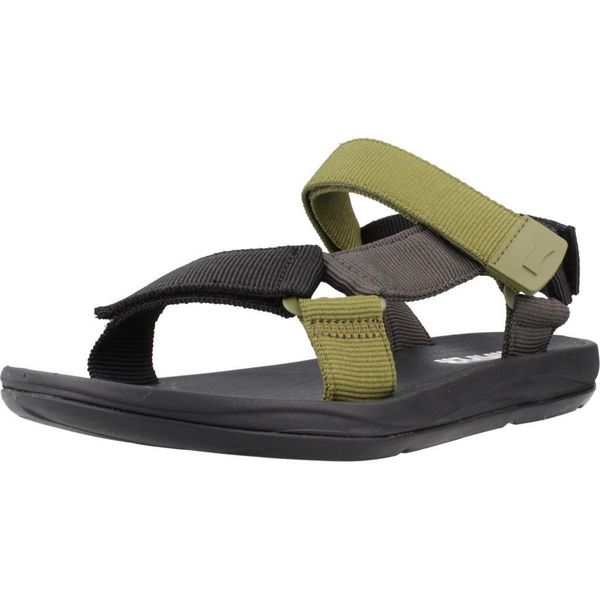 Sandały CAMPER K100539 032 Czarny. Czarne sandały męskie Camper, na lato, bez wzorów, z tkaniny, bez zapięcia. W wyprzedaży za 339.10 zł.