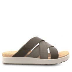 Klapki Keen. Brązowe klapki damskie Keen, bez wzorów, bez obcasa, bez zapięcia. Za 369.99 zł.