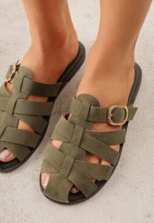 Zielone Klapki z Paskami w Stylu Gladiatorek z Klamerką Lorianatea. Zielone klapki damskie Born2be, na lato, bez wzorów, z jeansu, bez obcasa, na płaskiej podeszwie, bez zapięcia. Za 69.99 zł.