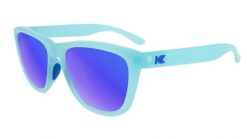 Okulary przeciwsłoneczne dla dorosłych - kategoria 3 z polaryzacją - Icy Blue /. Niebieskie okulary przeciwsłoneczne damskie KNOCKAROUND. Za 187.85 zł.