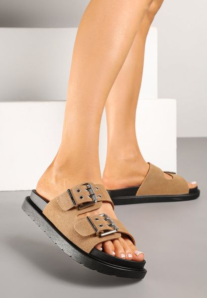 Ciemnobeżowe Klapki Ozdobione Klamrami Teitelle. Brązowe klapki damskie Renee, na lato, bez wzorów, eleganckie, bez obcasa, na platformie, bez zapięcia. Za 69.99 zł.