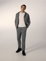 Sweter z kapturem - jasnoszary. Szare swetry męskie Reserved, l, bez wzorów, z dzianiny, bez kołnierzyka, bez ramiączek. Za 199.99 zł.