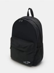 Plecak z haftem - czarny. Czarne plecaki męskie Sinsay, bez wzorów, sportowe. Za 49.99 zł.