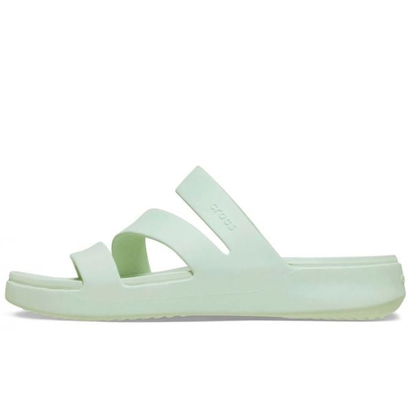Klapki Crocs Getaway Strappy W Damskie. Niebieskie klapki damskie Crocs, na lato, bez wzorów, z materiału, bez obcasa, na koturnie, bez zapięcia. Za 206.85 zł.