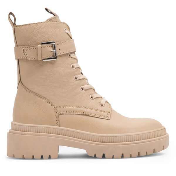 Botki Lasocki. Czarne botki damskie Lasocki, bez wzorów, bez obcasa, na płaskiej podeszwie, bez zapięcia. Za 169.99 zł.