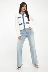 Jeansy damskie z perełkami JOSEPH RIBKOFF. Jeansy damskie Joseph Ribkoff, bez wzorów, z jeansu. Za 839.00 zł.