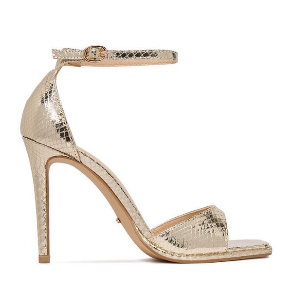 Sandały DeeZee. Żółte sandały damskie DeeZee, bez wzorów, bez obcasa, na szpilce, bez zapięcia. Za 139.99 zł.