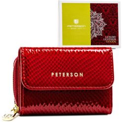 Portfel skórzany Peterson PTN 423229-DSL czerwony. Czerwone portfele damskie Peterson, ze skóry. Za 61.99 zł.