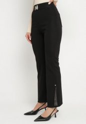 Czarne Spodnie Dzwony z Wysokim Stanem Ozdobione Literami Lavivias. Czarne spodnie materiałowe damskie Born2be, z aplikacjami, z jeansu, eleganckie, z podwyższonym stanem. Za 34.99 zł.