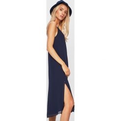 Tommy Jeans - Sukienka. Niebieskie sukienki damskie Tommy Jeans, na co dzień, m, bez wzorów, z jeansu, casualowe, bez kołnierzyka, bez ramiączek, mini, proste. Za 429.90 zł.