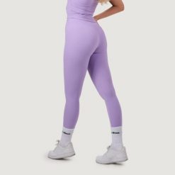 Legginsy damskie fitness z wysokim stanem NEO Iris. Fioletowe legginsy damskie GYMBEAM, bez wzorów, z elastanu. Za 115.90 zł.