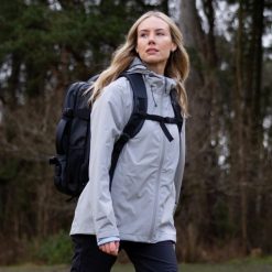 Damska kurtka turystyczna DLX Lossie. Szare kurtki sportowe damskie DLX, l, bez wzorów, z tkaniny, bez ramiączek, z kapturem, trekkingowe. Za 619.70 zł.