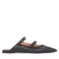 Klapki Tommy Hilfiger. Czarne klapki damskie Tommy Hilfiger, bez wzorów, bez obcasa, bez zapięcia. Za 399.99 zł.