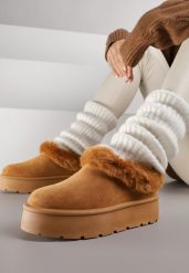 Brązowe Krótkie Śniegowce na Platformie Ozdobione Futerkiem Sewlara. Brązowe śniegowce damskie Renee, z jeansu, bez zapięcia. Za 44.99 zł.