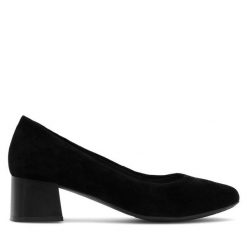 Czółenka Lasocki. Czarne czółenka damskie Lasocki, bez wzorów, bez obcasa, bez zapięcia. Za 199.99 zł.