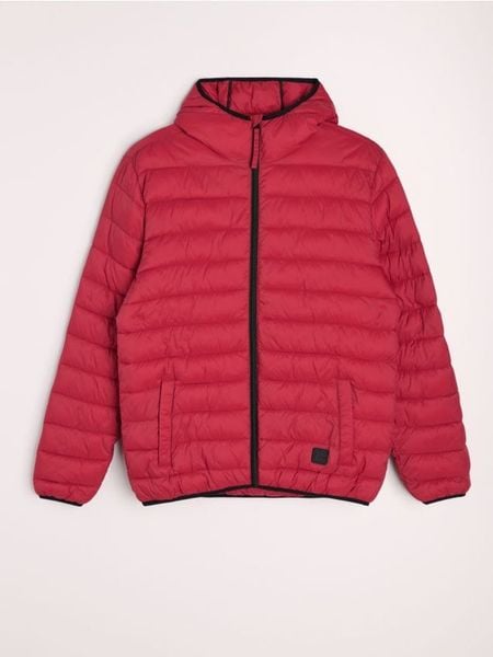 Kurtka puffer z kapturem - czerwony. Czerwone kurtki męskie Sinsay, l, bez wzorów, z kapturem. Za 99.99 zł.