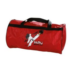 Torba sportowa Kwon Miru Spinning Kick. Czerwone torby sportowe męskie KWON, bez wzorów, z materiału. Za 134.00 zł.