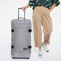 Torba podróżna Eastpak Tranverz L, szara. Szare torby podróżne damskie Eastpak, bez wzorów. Za 768.00 zł.