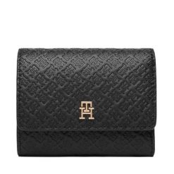 Portfel Tommy Hilfiger. Czarne portfele damskie Tommy Hilfiger. Za 289.99 zł.