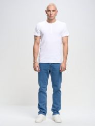 Koszulka męska z prążkowanej dzianiny biała Basicag 101. Białe t-shirty męskie BIG STAR, l, bez wzorów, z bawełny, bez kołnierzyka, bez ramiączek. Za 99.99 zł.