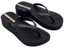 Buty klapki japonki damskie Ipanema Mesh XI Plat Fem. Czarne klapki damskie Ipanema, bez wzorów, z materiału, bez obcasa, bez zapięcia. Za 129.99 zł.