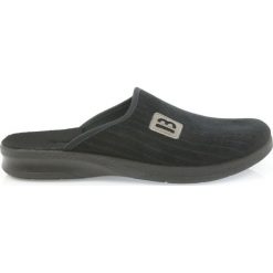 Befado buty męskie kapcie klapki 548m015 czarne. Czarne klapki męskie Befado, bez wzorów, z gumy, bez zapięcia. W wyprzedaży za 49.00 zł.