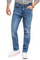 MUSTANG TRAMPER TAPERED MĘSKIE SPODNIE JEANSOWE JEANSY DENIM BLUE 1014043 5000 682. Niebieskie spodnie materiałowe męskie Mustang, bez wzorów, z bawełny. Za 199.99 zł.