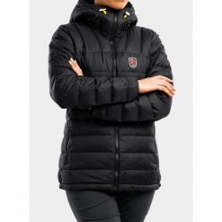 Kurtka puchowa damska Fjallraven Expedition Pack Down Hoodie. Czarne kurtki sportowe damskie Fjällräven, bez wzorów, z puchu, bez ramiączek, bez kaptura, trekkingowe. Za 1,703.15 zł.