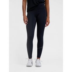 Damskie legginsy z kieszenią Hummel Court. Czarne legginsy damskie Hummel, bez wzorów. Za 254.50 zł.