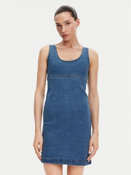 Silvian Heach Sukienka jeansowa GPP25298VE Niebieski Slim Fit. Niebieskie sukienki damskie Silvian Heach, bez wzorów, z bawełny, bez kołnierzyka, bez ramiączek. Za 309.99 zł.