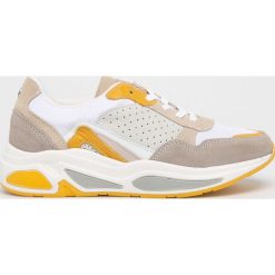 Mustang - Buty. Żółte obuwie sportowe damskie Mustang, bez wzorów, z materiału, bez zapięcia, Adidas Advantage, climacool (adidas). W wyprzedaży za 249.90 zł.