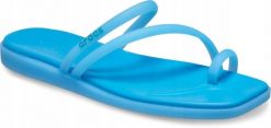 Klapki Dla Dorosłych Crocs Miami Frosted Toe Loop Women. Niebieskie klapki damskie Crocs, bez wzorów, z materiału, bez zapięcia. Za 159.99 zł.