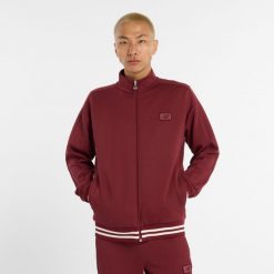 Bluza męska New Balance MJ53502MHB – bordowa. Czerwone bluzy sportowe męskie New Balance, l, z aplikacjami, z materiału, bez kaptura. Za 559.99 zł.