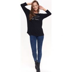 T-SHIRT DAMSKI, Z NADRUKIEM. Czarne t-shirty damskie TROLL, l, bez wzorów, bez kołnierzyka, bez ramiączek. W wyprzedaży za 24.99 zł.