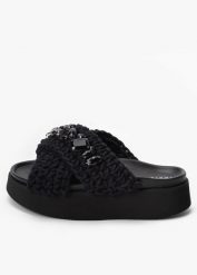 INUIKII WOVEN STONES PLATFORM Klapki damskie. Czarne klapki damskie Inuikii, bez wzorów, biznesowe, bez obcasa, bez zapięcia. W wyprzedaży za 699.98 zł.