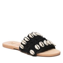 Klapki Manebi. Czarne klapki damskie Manebi, bez wzorów, bez obcasa, bez zapięcia. Za 369.99 zł.