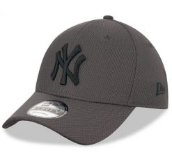 Czapka z daszkiem New Era MLB New York Yankees. Szare czapki damskie New Era, bez wzorów, z poliesteru, klasyczne. Za 177.50 zł.